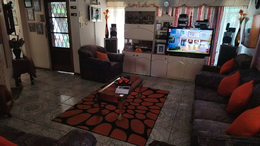 3 Bedroom Property for Sale in Roosheuwel Ext 2 North West